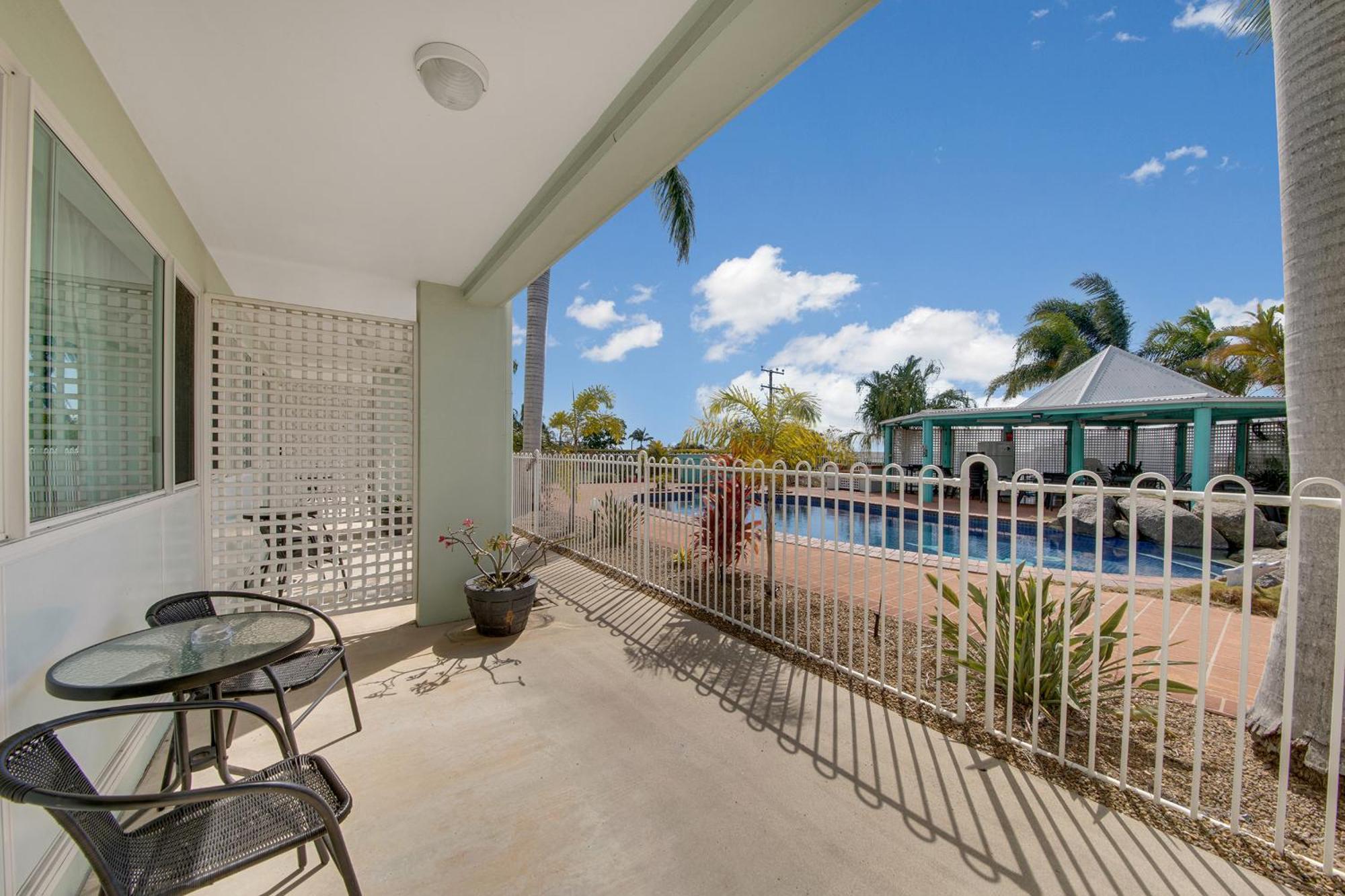 Reef Adventureland Motor Inn Tannum Sands Exterior foto