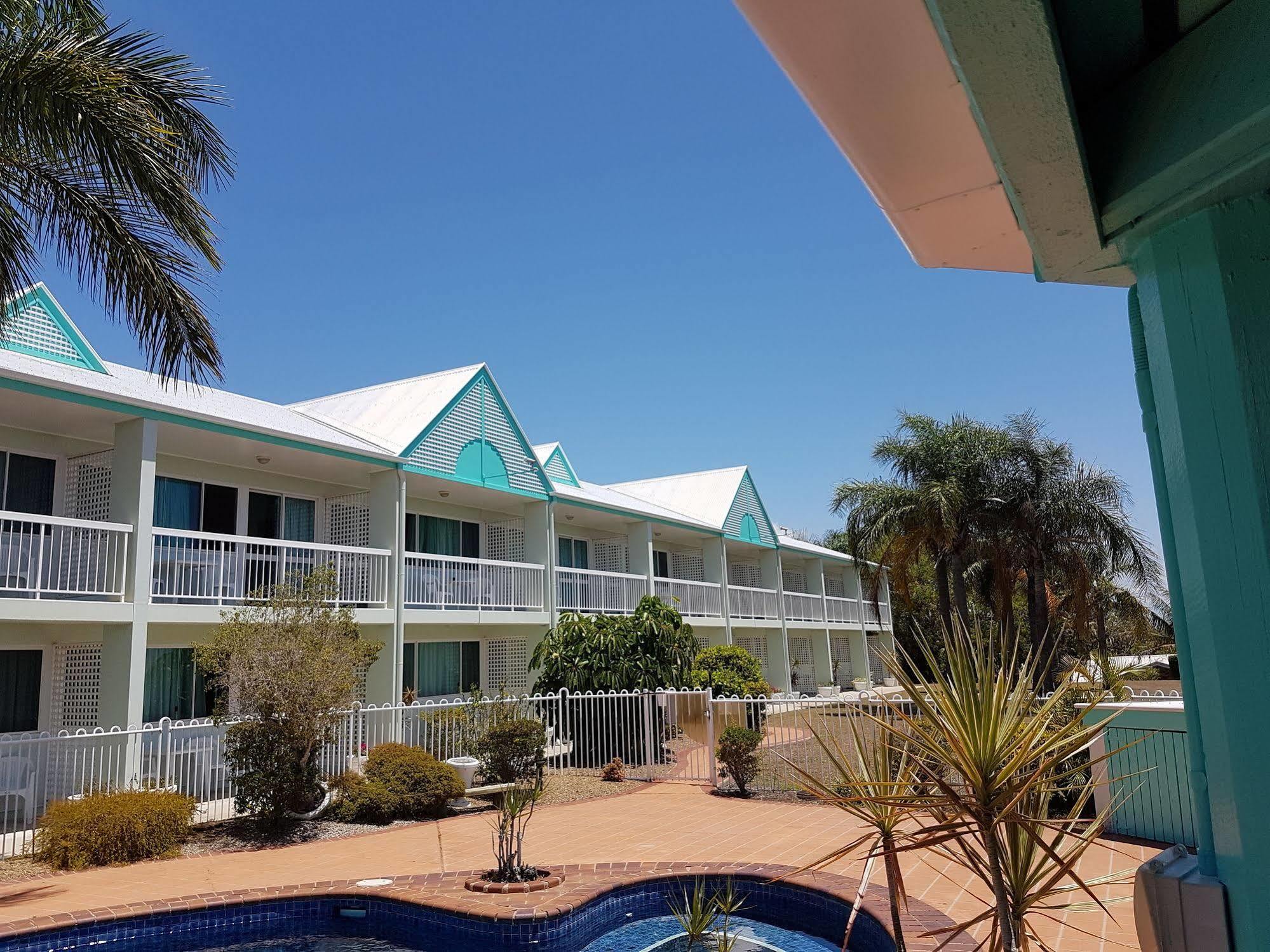 Reef Adventureland Motor Inn Tannum Sands Exterior foto